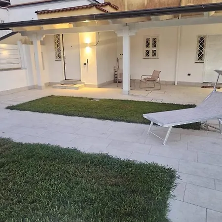 Casa Auri * نابولي